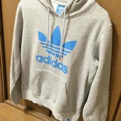 adidas originals パーカーのサムネイル