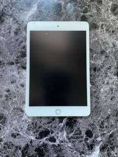 Apple iPad mini 4 シルバー 本体 - メルカリ
