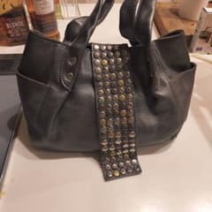 TRES chouette ブラックショルダーバッグのサムネイル