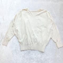 Craft Standard Boutique Ivory V-neck Long-sleeve Knit Casual