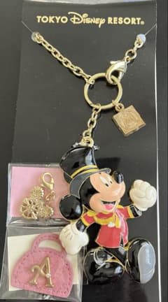 東京ディズニーリゾート　宿泊者限定　ミラコスタ 　ミッキー　チャーム新品未使用のサムネイル