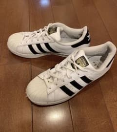 adidas アディダス スニーカーのサムネイル