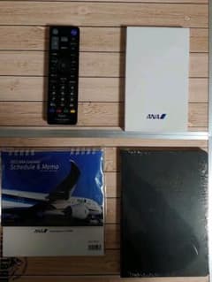【非売品】ANA　手帳＆手帳フィル＆卓上カレンダーのサムネイル