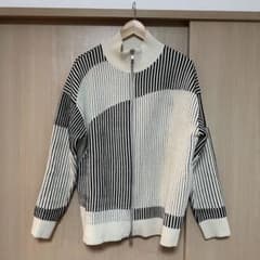 目黒　蓮　着用　ZARA ニットのサムネイル
