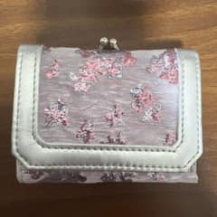 Casselini ジャガードウォレット　三つ折り財布 がま口のサムネイル