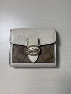 COACH ホワイト レザー 三つ折り財布のサムネイル
