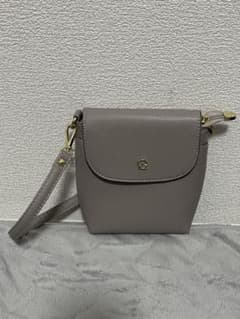 グレージュ 合成皮革 ショルダーバッグのサムネイル