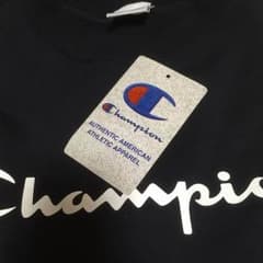 【新品未使用】champion（チャンピオン）トレーナーのサムネイル
