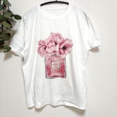 香水瓶 花柄プリントTシャツ 半袖 ホワイト レディース 大人カジュアル 上品