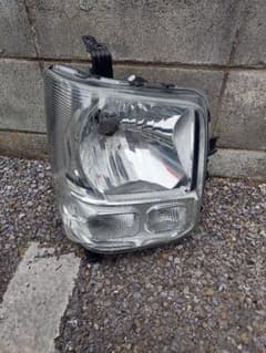 スズキ　エブリィバン DA17V ヘッドライト 小傷あり　DG17V　です スズキ エブリィバン DA17V ヘッドライト 小傷あり DG17V です - メルカリ
