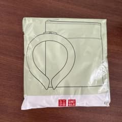 UNIQLO ノベルティ ネッククールリング 保冷ポーチセットのサムネイル