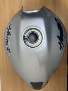 HONDA Hornet250 タンク シルバー 前期 HONDA Hornet250 タンク シルバー 前期 - メルカリ