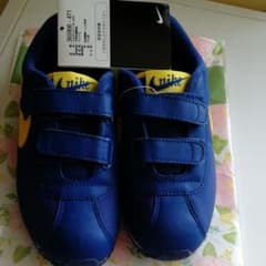 NIKE スニーカー　18.5センチのサムネイル