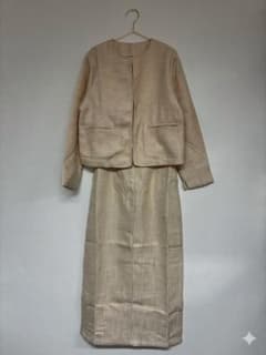 【新品】✴︎本日限り✴︎ファンシーツイードノーカラージャケット&スカートのサムネイル