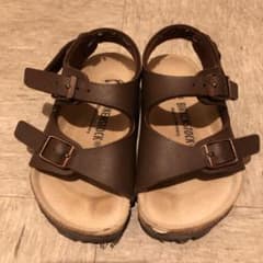 ビルケンシュトック サンダル キッズのサムネイル