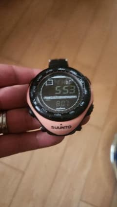 SUUNTO アウトドア時計 ピンク/ブラックのサムネイル
