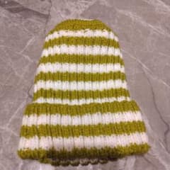★セール★【ハンドメイド】緑と白のストライプニット帽のサムネイル