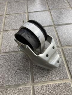 mmc smart エンジンマウントのサムネイル
