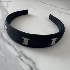 フェラガモ　カチューシャ　 ヴィンテージ フェラガモ カチューシャ 黒 ヴィンテージ - メルカリ