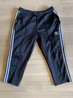adidas クロップドパンツのサムネイル