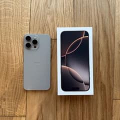 Apple iPhone 15 Pro Max 1TB ナチュラルチタニウムのサムネイル