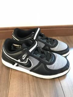 NIKE 21センチのサムネイル