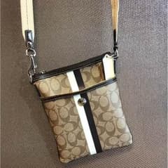 COACH ショルダーバッグのサムネイル