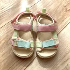 H&M ベビーサンダル 11.5cm EUR18/19 女の子 キッズ ピンクのサムネイル