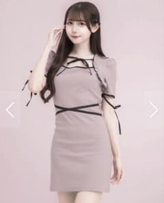 pium クロスベルトリブカットワンピースのサムネイル