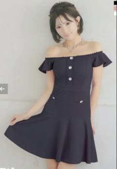 Tika ビジューボタンオフショルダーフリル袖ワンカラーフレアミニドレスのサムネイル