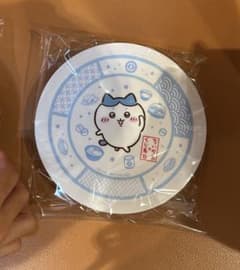 ちいかわ　くら寿司　　ハチワレ　お皿のサムネイル