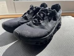 On cloudmonsterランニングシューズ ブラック 27.5cmのサムネイル