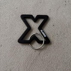 m*i様 XLARGE ロゴ カラビナ キーホルダーのサムネイル