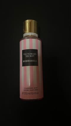 Victoria's Secret Bombshell ボディミスト 250mlのサムネイル