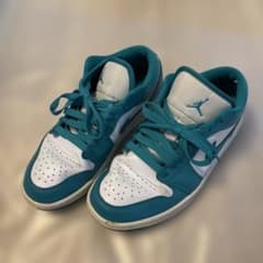 NIKE AIR JORDAN 1 LOW スニーカーのサムネイル