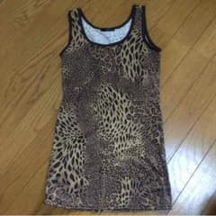 豹柄タンクトップのサムネイル