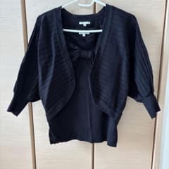 リボン付き黒カーディガン・タンクトップセット アンサンブル TO BE CHICのサムネイル