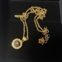 VERSACE ゴールドライオンペンダントのサムネイル