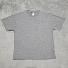 NIKE　ナイキ　Tシャツ　M　グレー　ロゴ　半袖