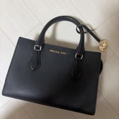 美品！MICHAEL KORS ハンドバッグ ブラックのサムネイル
