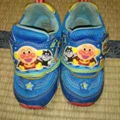 アリエル様専用アンパンマン靴♪のサムネイル