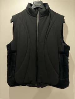 【韓国アイドル着用ブランド】XLIM PADDED VEST 韓国アイドル着用ブランド】XLIM PADDED VEST - メルカリ