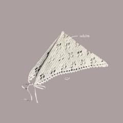 バブーシュカ〈花柄White〉のサムネイル