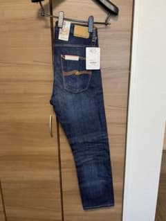 週末値下げ　ヌーディージーンズ　新品のサムネイル
