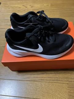 NIKE ナイキ　レボリューション7 26㎝　新品未使用のサムネイル