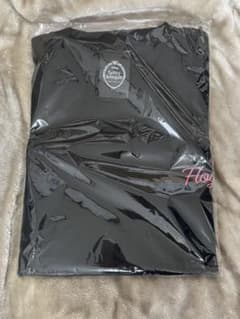 ツイステ フロイド くつろぎ Tシャツのサムネイル