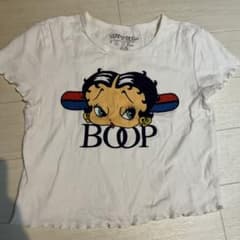 Betty bookTシャツのサムネイル
