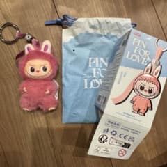 PIN FOR LOVE ぬいぐるみ Q イニシャルラブブのサムネイル