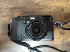 富士フイルム Finepix X100のサムネイル