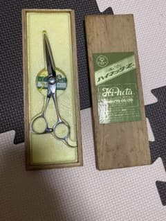 ハイネタ Hi-heta シザー ステンレス製 木製ケース付き ハイネタ Hi-heta シザー ステンレス製 木製ケース付き - メルカリ